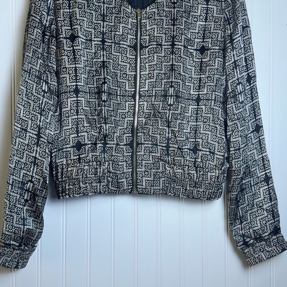 Club Monaco Geometric Black and Gray Bomber Jacket Front Zipper Sz M 100% Silk - Picture 4 of 11